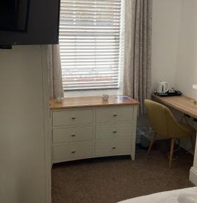 Single Room with Private External Bathroom