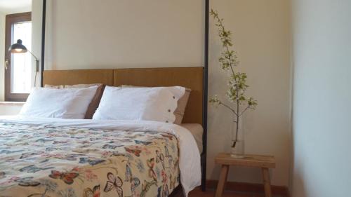 Suite with Mountain View