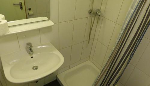 Twin Room with Bathroom