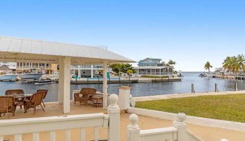 Four bedroom holiday home 