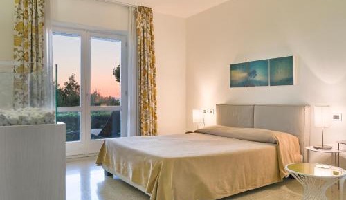 Deluxe Double Room with Patio