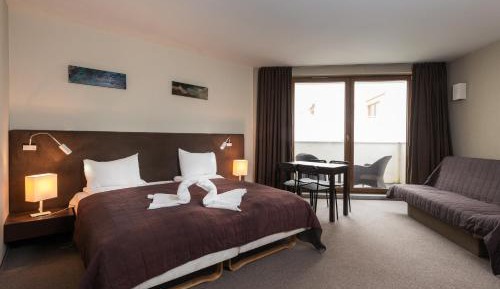 Studio Apartment (no parking)