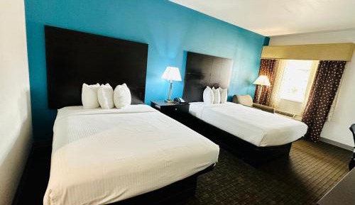 Standard Queen Room