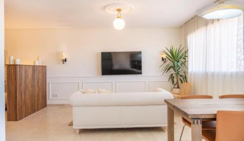 Junior Suite with Balcony