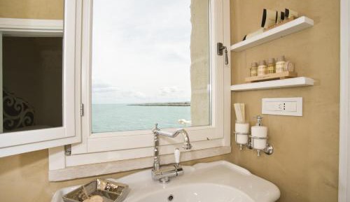 Superior Double Room with Sea View
