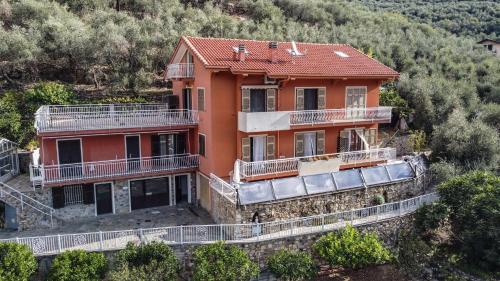 Apartment with Terrace