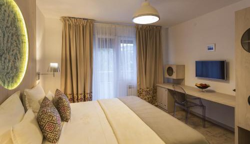 Luxury Two-Bedroom Suite with Balcony