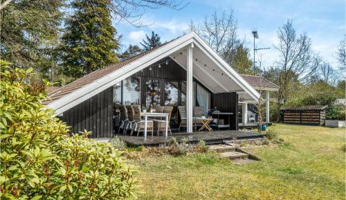 Three-Bedroom Holiday Home 