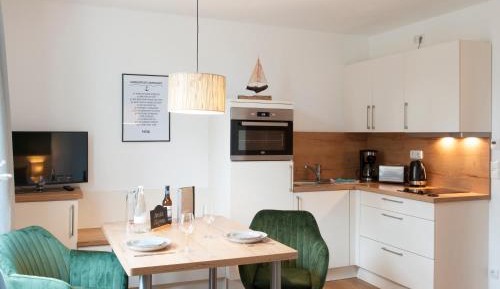 Apartment with Shower