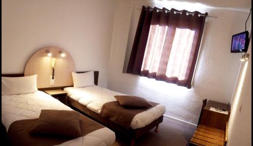 Twin Room with Patio View