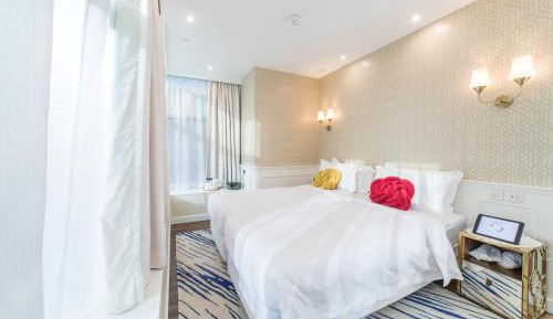 Premier Music Art Twin Room