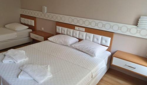 Standard Triple Studio