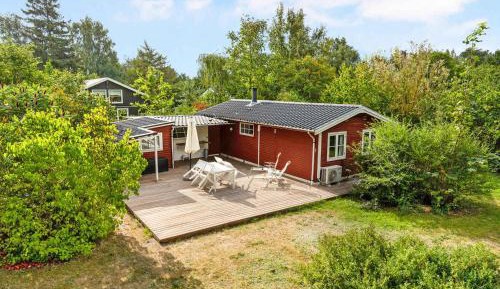 Two-Bedroom Holiday Home