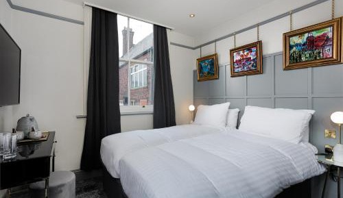 Deluxe Double or Twin Room with Garden View