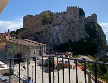 Deluxe Double Room with Castle View