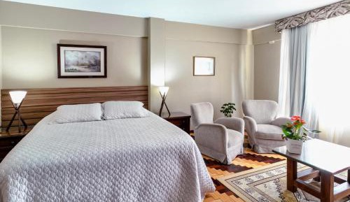 Deluxe Suite with Spa Bath