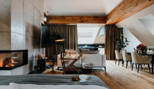 Penthouse Loft Suite
