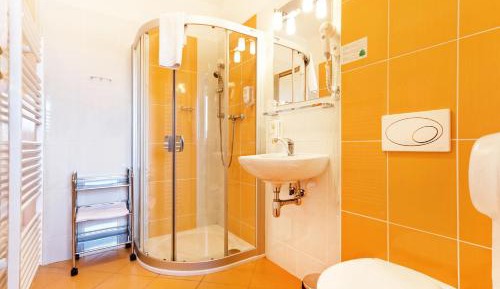 Economy Double or Twin Room