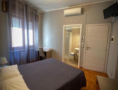 Economy Double or Twin Room