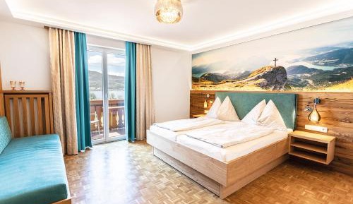 Apartment with Lake View