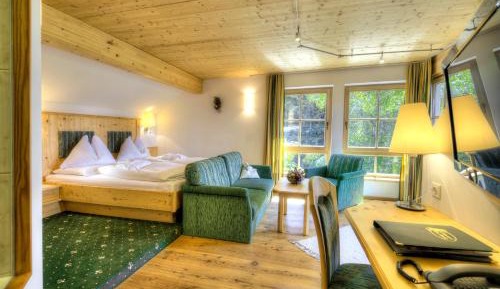 Large Double Room with Balcony