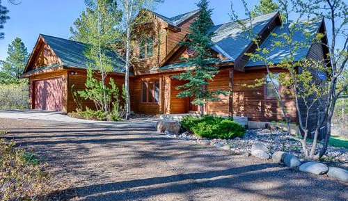 Five Bedroom Holiday Home