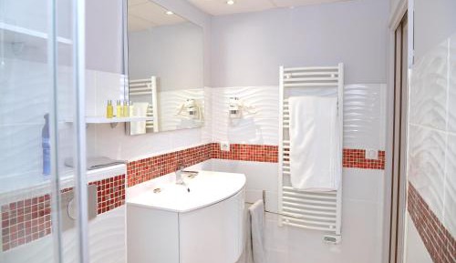 Double Room with Private External Bathroom