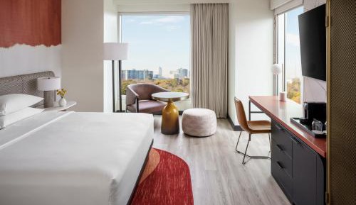 Corner King Room
