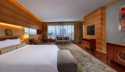 Deluxe King Room