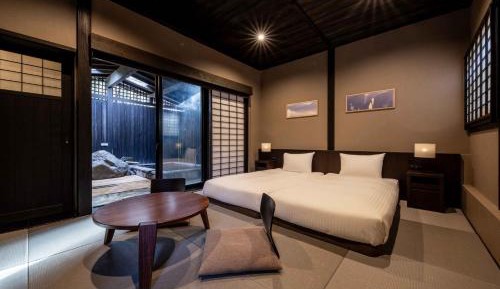 Deluxe Twin Room with Tatami Area with Semi Open-Air Bath - Annex - (48㎡)