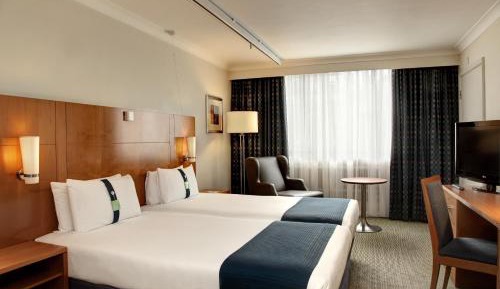 Standard Room with Two Single Beds
