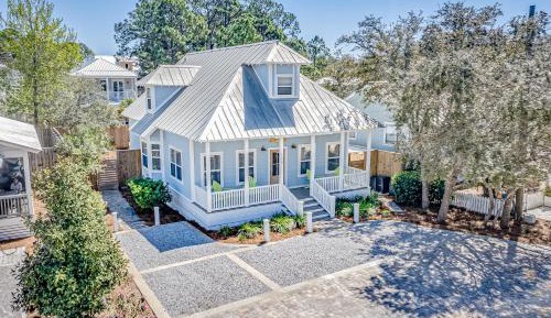 Four bedroom holiday home 