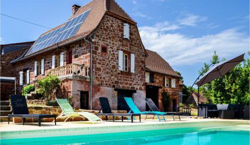 Four-Bedroom Holiday Home