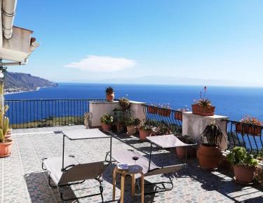 Apartment with Sea View