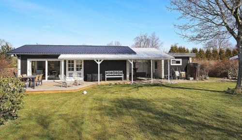 Two-Bedroom Holiday Home