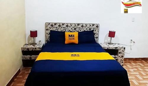Deluxe Room (2 Adults + 1 Child)