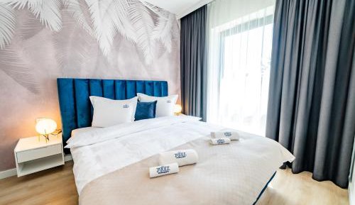 Apartment with Lake View