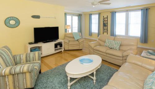 Two Bedroom Apartment 