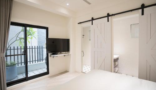 Classic Double Room with Balcony