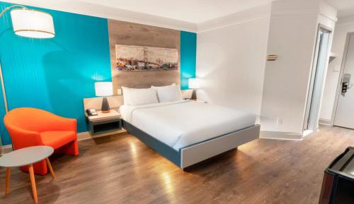 Economy room, 1 Double bed - Interior Terrace, restaurant area