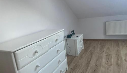Deluxe Room (2 Adults + 1 Child)