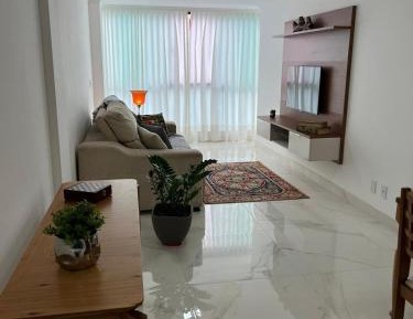 Apartment with Mountain View