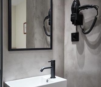 Standard Single Room with Shower