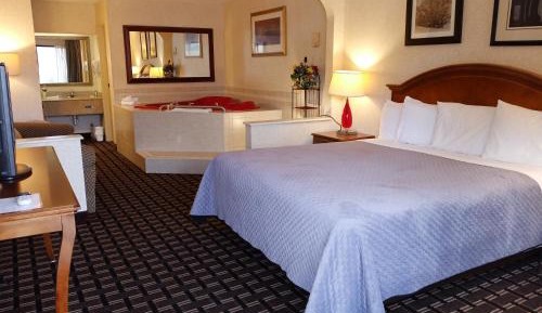 King Suite with Spa Bath