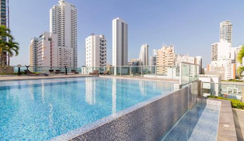 Apartment with Pool View 