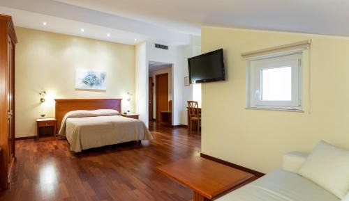Suite with Terrace (2 adults)
