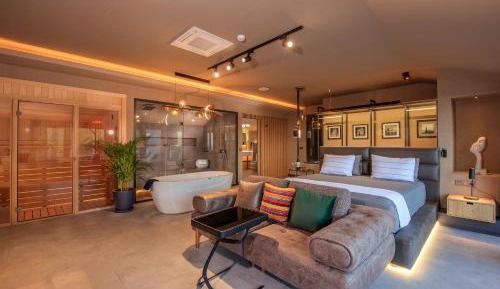 Executive Suite