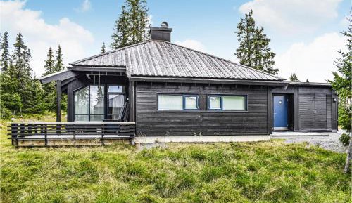 Three-Bedroom Holiday Home 
