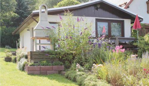 One-Bedroom Holiday Home
