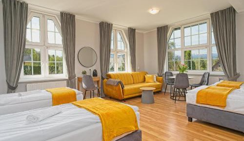 Family Room with Mountain View